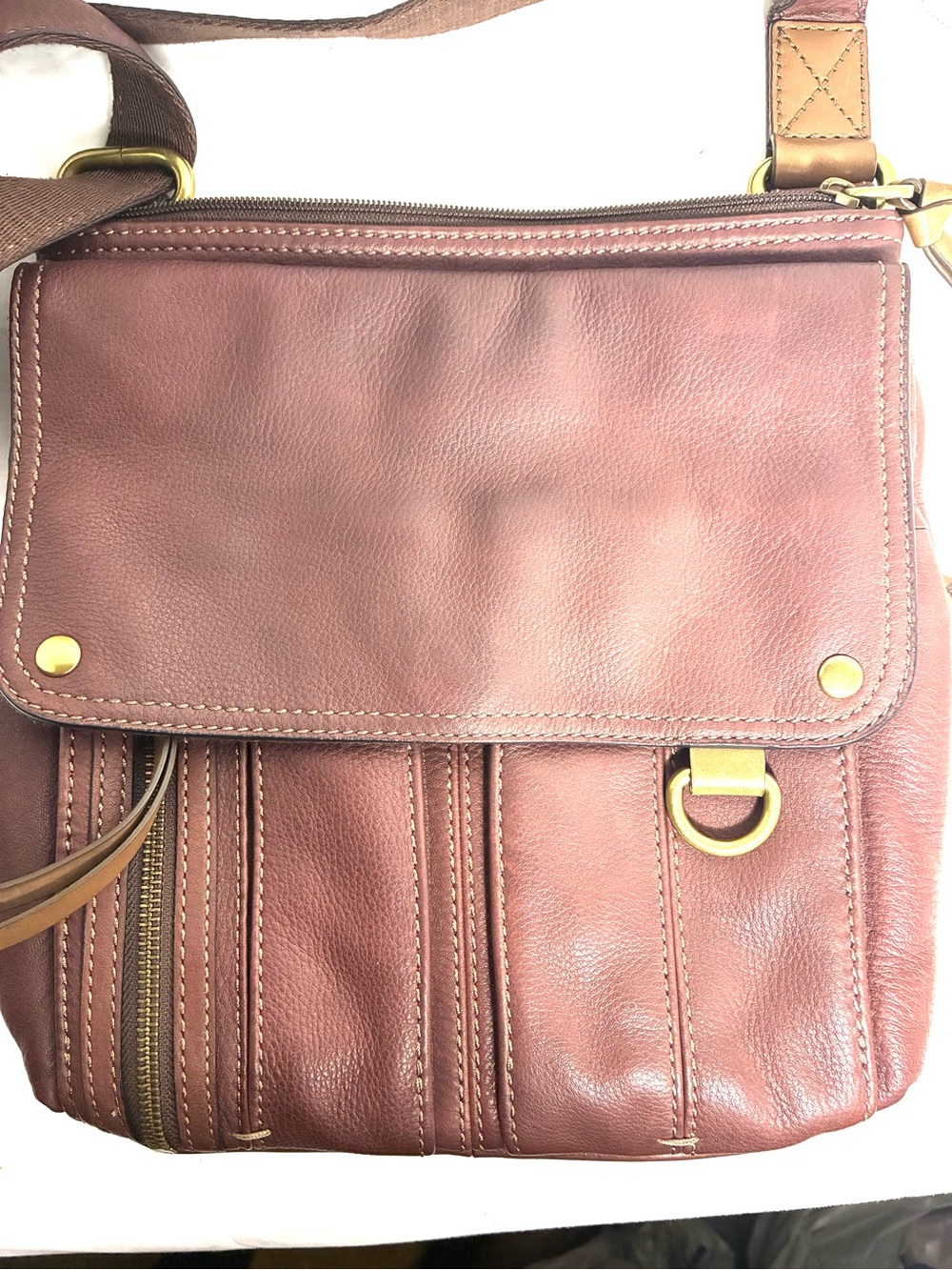 Fossil Morgan Traveler Brown Leather Messenger Crossbody Bag Key Charm - Picture 1 of 16